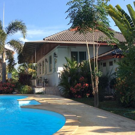 Nuch'S Apple Guest House Si Bun Ruang Exterior photo