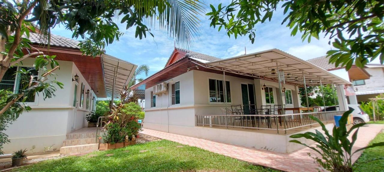 Nuch'S Apple Guest House Si Bun Ruang Exterior photo