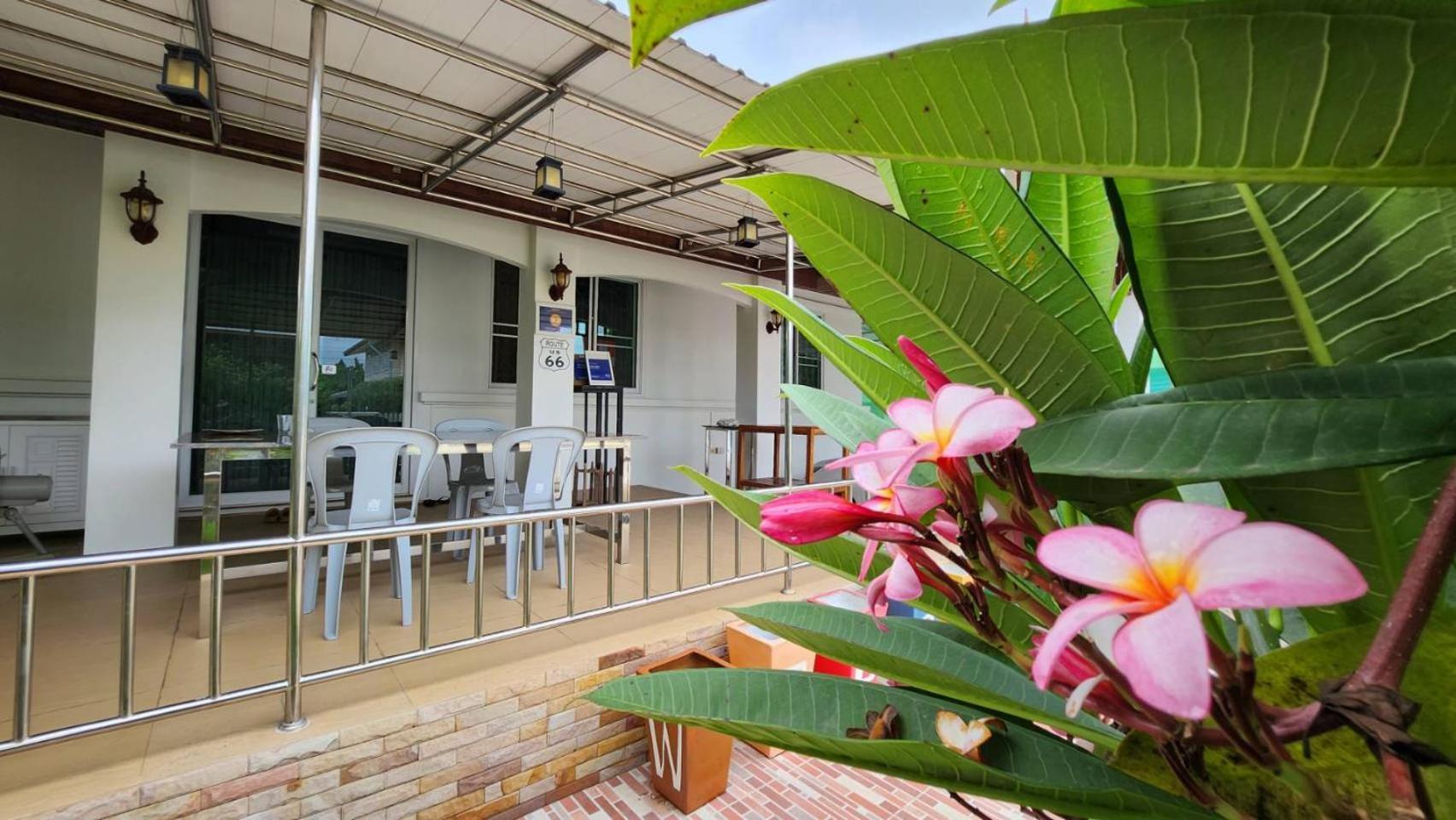 Nuch'S Apple Guest House Si Bun Ruang Exterior photo