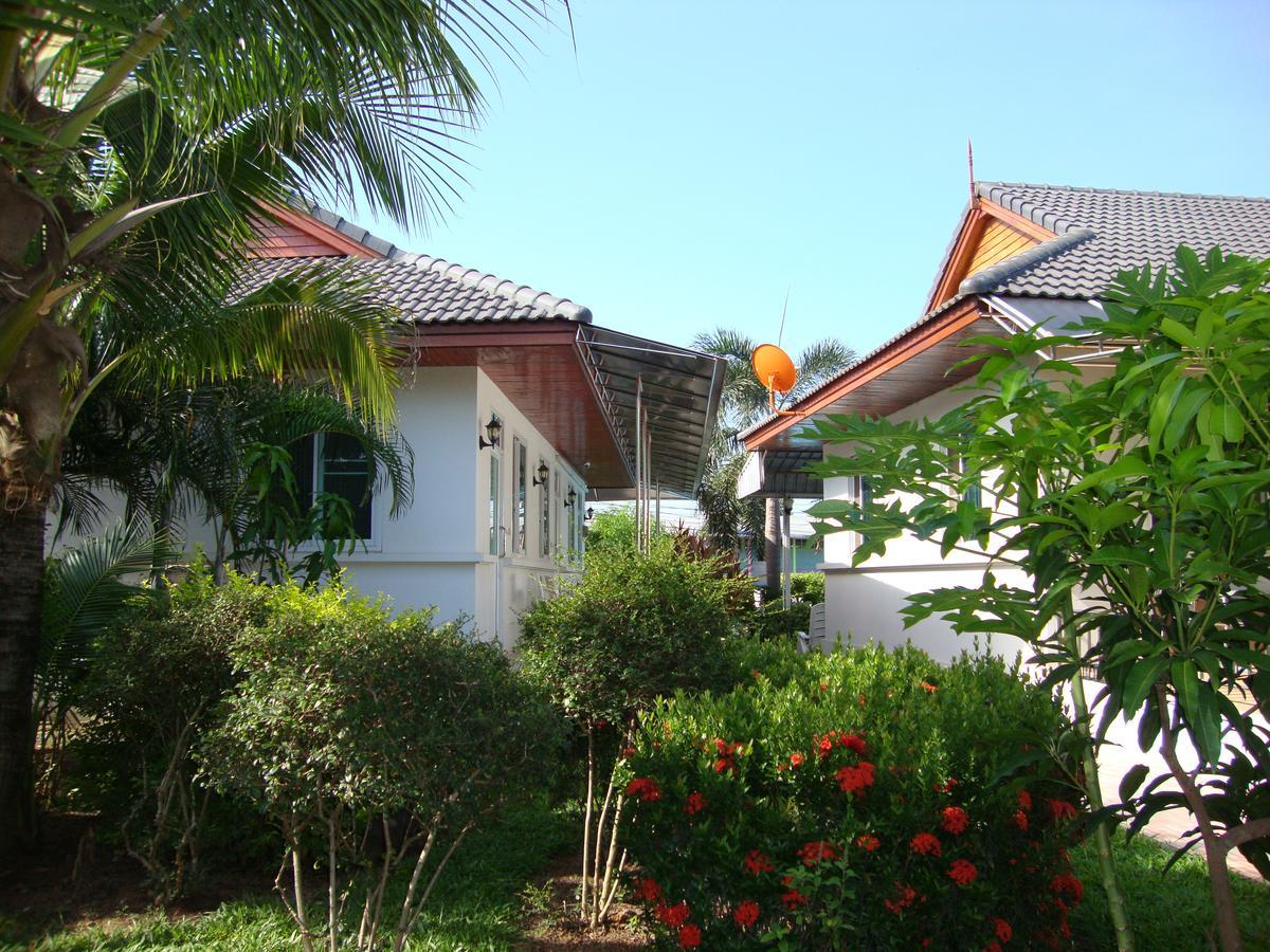 Nuch'S Apple Guest House Si Bun Ruang Exterior photo