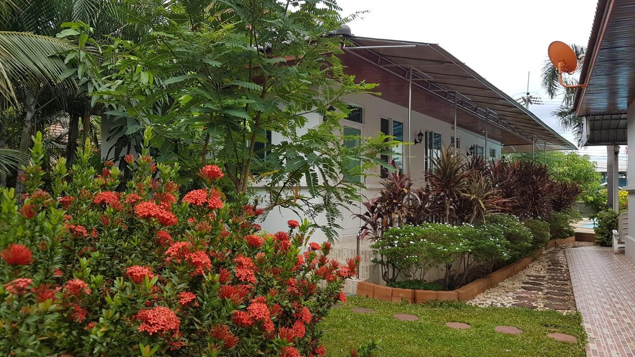Nuch'S Apple Guest House Si Bun Ruang Exterior photo